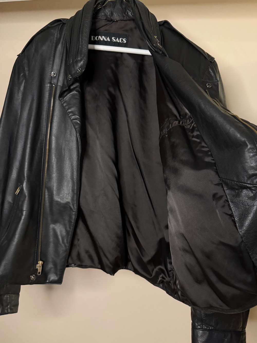 Vintage Donna Sacs Black Leather Moto Jacket - Picture 6 of 11